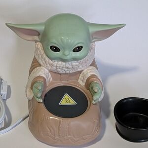 Star Wars Baby Yoda Mug Warmer - Green and Tan